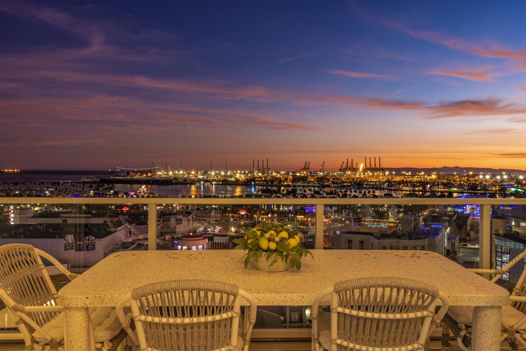 @ Marbella Lane - Penthouse W/ City & Ocean Views ลองบีช ภายนอก รูปภาพ