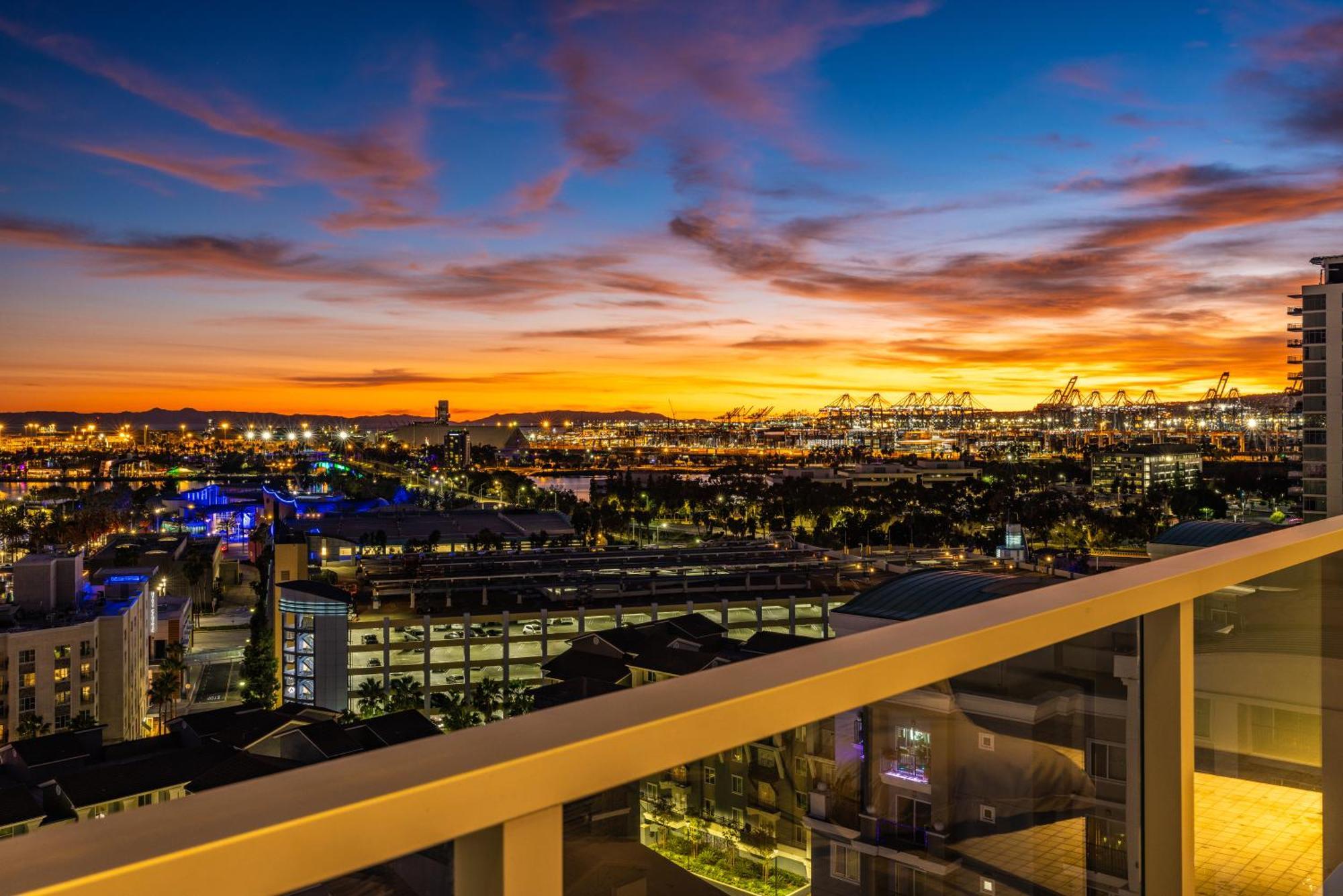 @ Marbella Lane - Penthouse W/ City & Ocean Views ลองบีช ภายนอก รูปภาพ