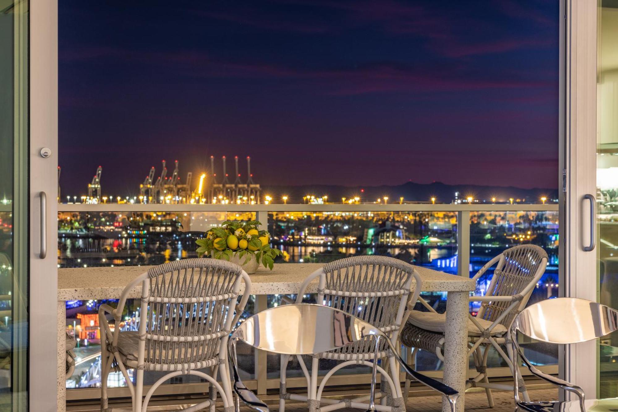 @ Marbella Lane - Penthouse W/ City & Ocean Views ลองบีช ภายนอก รูปภาพ