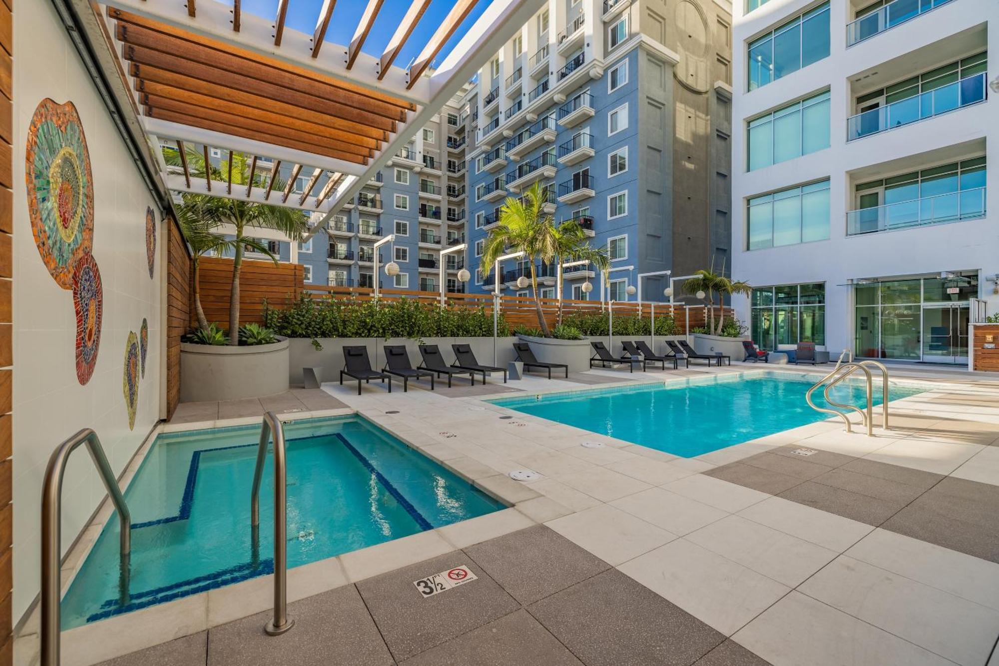 @ Marbella Lane - Penthouse W/ City & Ocean Views ลองบีช ภายนอก รูปภาพ
